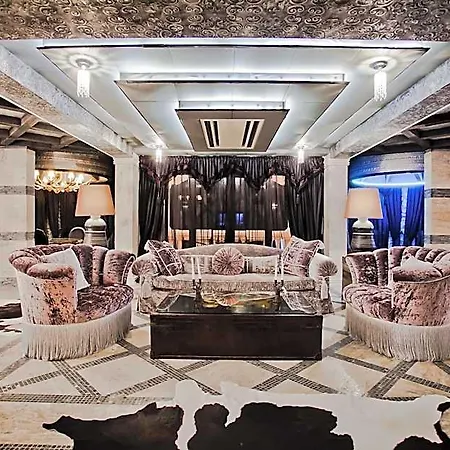 Royal Castle Design & فندق سفيتي فلاس